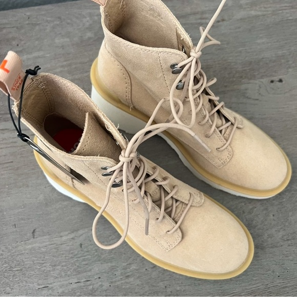 Sorel Hi-Line Heel Lace Boots - Picture 2 of 4